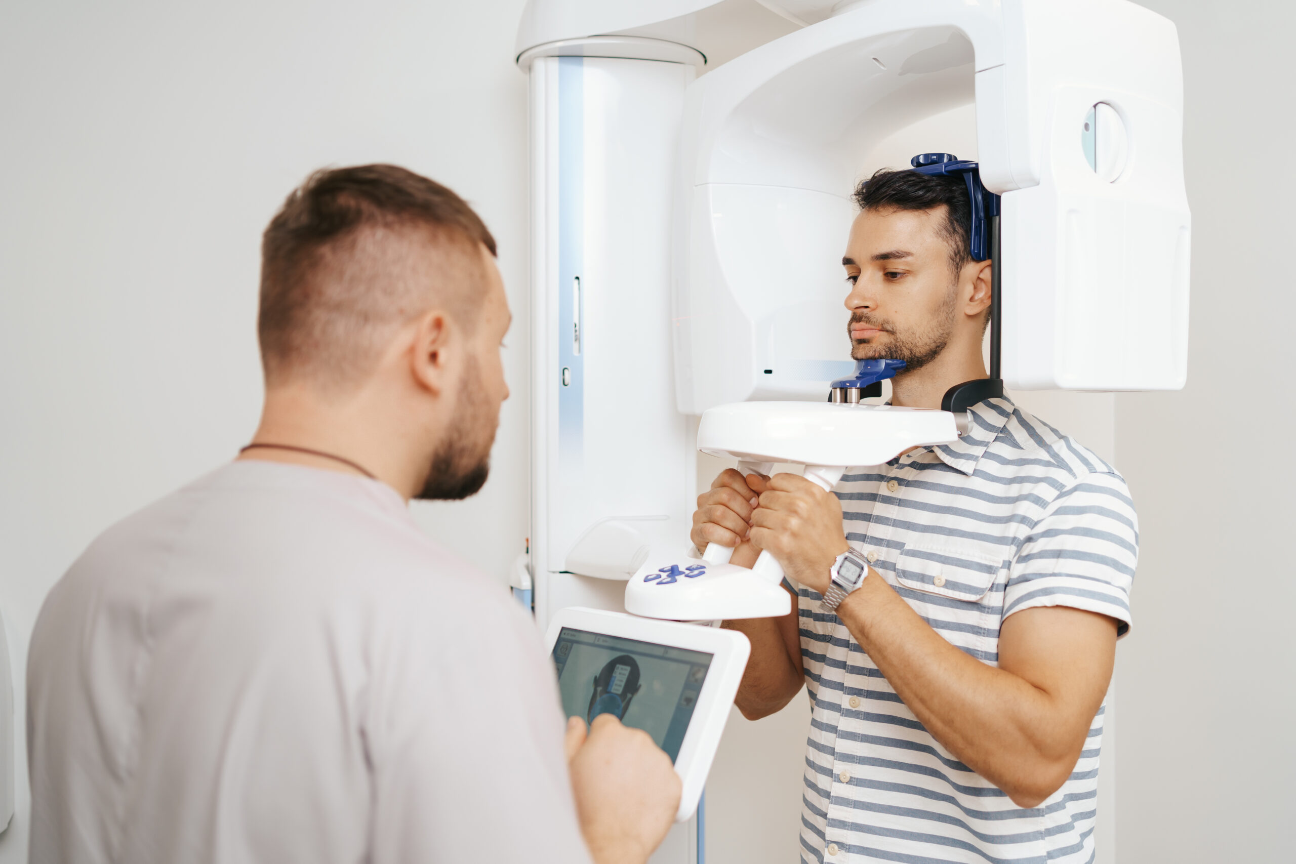 TAC dental en Barcelona: qué es, para qué sirve y qué puede detectar